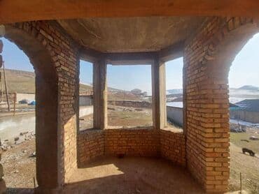 Дома: Хонаи фуруши дар Хисор 2 этажа, 3 подвал, 6 дар хона. (4 та спальни, 2 — 14