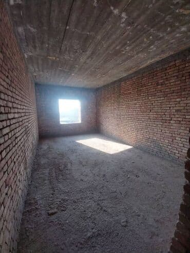 Дома: Хонаи фуруши дар Хисор 2 этажа, 3 подвал, 6 дар хона. (4 та спальни, 2 — 5