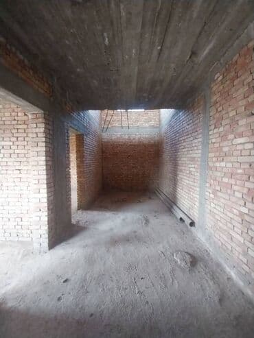 Дома: Хонаи фуруши дар Хисор 2 этажа, 3 подвал, 6 дар хона. (4 та спальни, 2 — 4